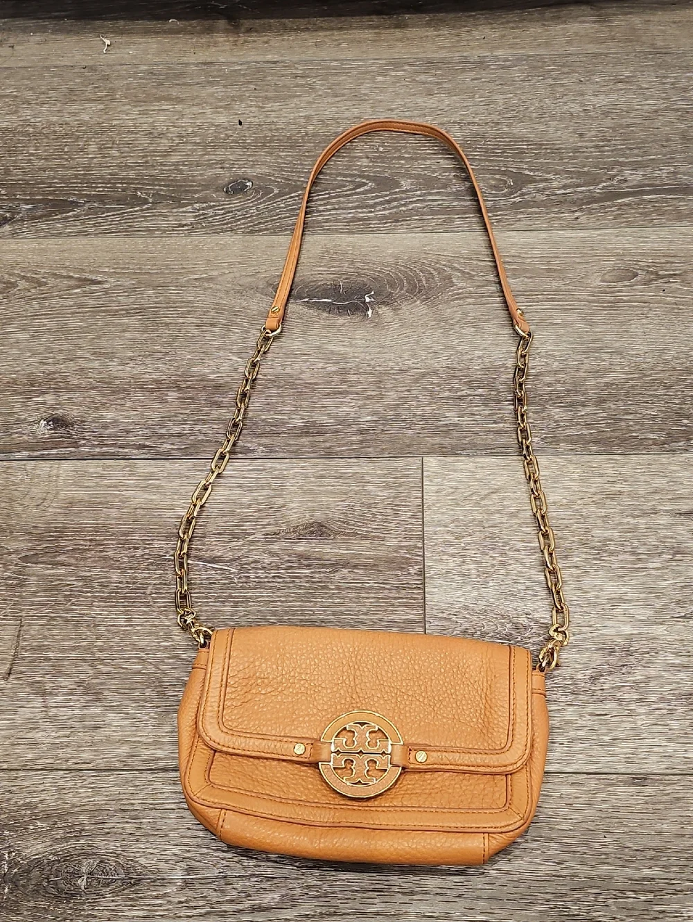 TORY BURCH Tan Leather Crossbody Bag Gold Logo Amanda Mini Chain Strap Purse